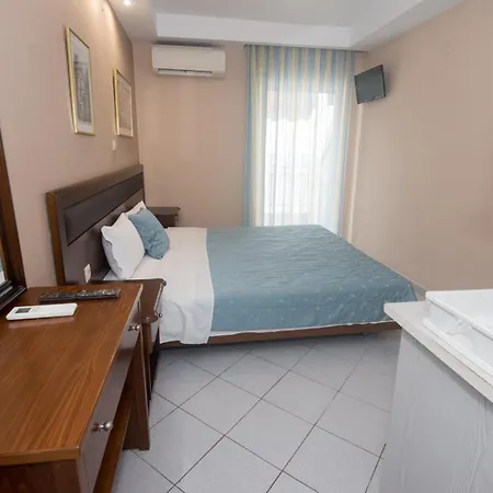 Aparthotel Aris