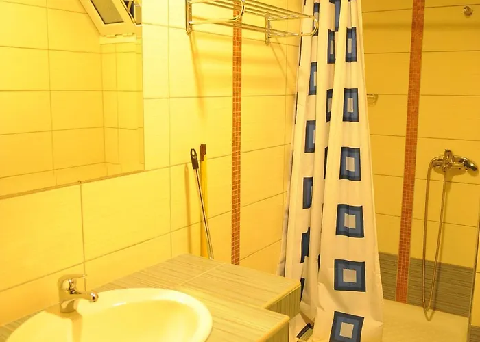 Aris Apartahotel